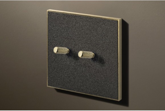 170412121357_Cockpit_2C_Brass_+_Textured_Black_+_Knurl_Brass_full